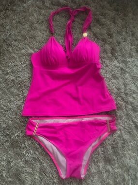 Victoria's Secret Hot pink halter tankini top M & Bottom L Tankini Swim Set